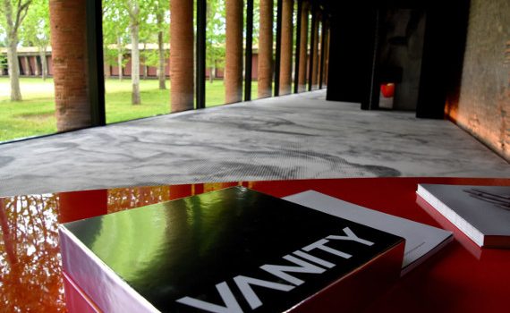 mostra_vanity
